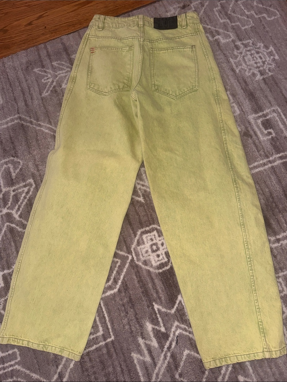 BDG Wide Leg Baggy Barrel Jeans Lime Green Denim 24 Waist Urban Outfitters EUC - Picture 8 of 11